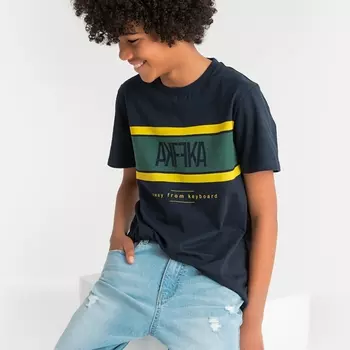 Футболка с круглым вырезом и рисунком на груди