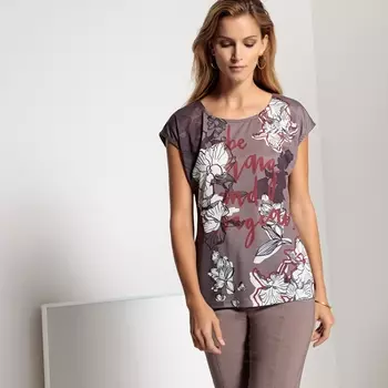 Футболка с принтом из двух материалов