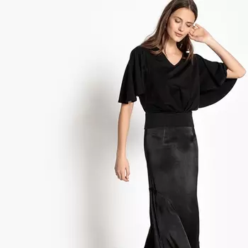 Футболка с V-образным вырезом, рукава по локоть летучая мышь