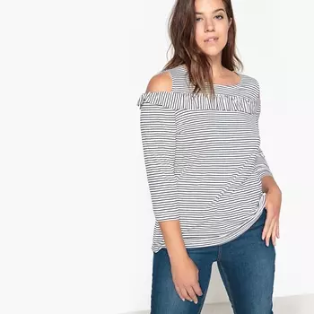 Футболка с воланами и открытыми плечами