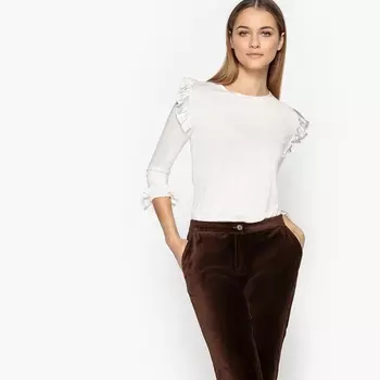 Футболка с воланами на плечах