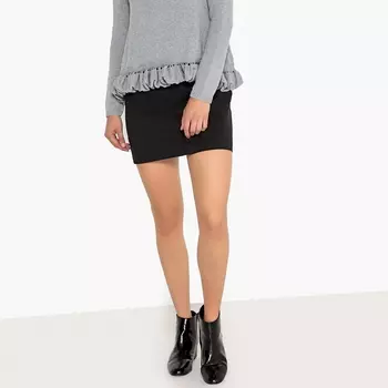 Юбка коротка в форме трапеции