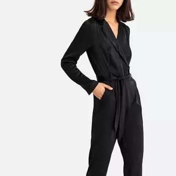 Комбинезон с запахом спереди и длинными рукавами