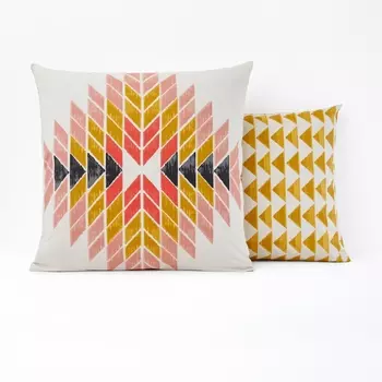 Наволочка с принтом EYOTA