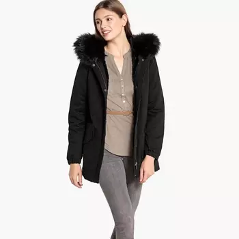 Парка средней длины с капюшоном с мехом