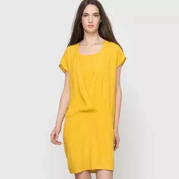 Платье из струящейся ткани