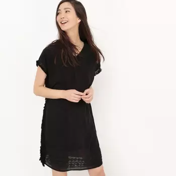 Платье короткое, без рукавов, однотонное