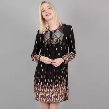 Платье короткое расклешенное с этническим рисунком