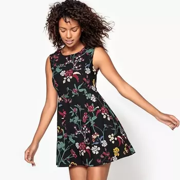 Платье короткое расклешенное с цветочным рисунком