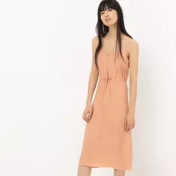 Платье на тонких бретелях