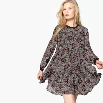 Платье объемное с круглым вырезом и графическим принтом