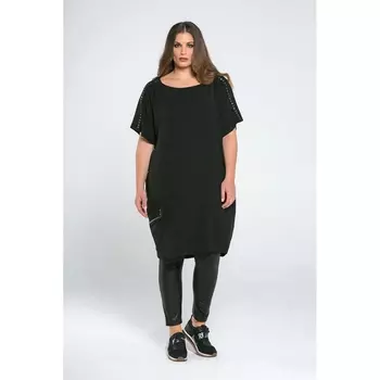 Платье однотонное прямое средней длины с короткими рукавами