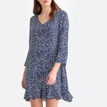 Платье прямое с графическим рисунком и оригинальной спинкой