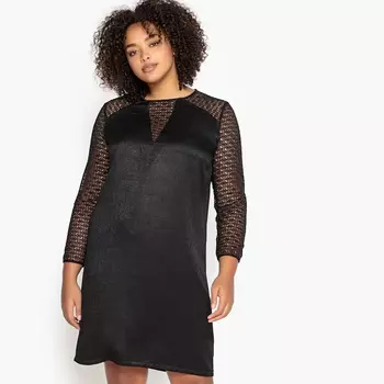 Платье прямое средней длины с длинными рукавами из кружева