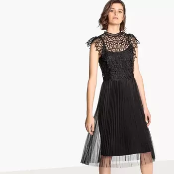 Платье расклешенное 3/4 без рукавов