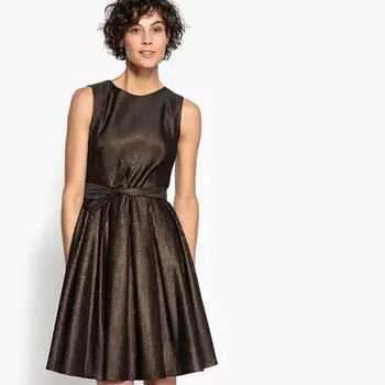 Платье расклешенное из жаккарда с поясом