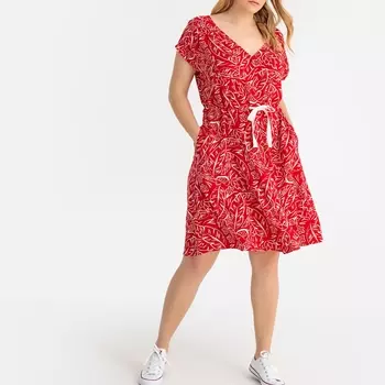 Платье расклешенное с застежкой на пуговицы и цветочным рисунком