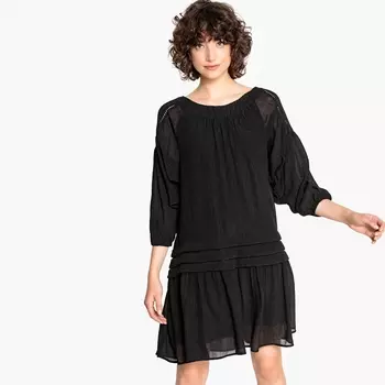 Платье расклешенное со складками и широкими рукавами