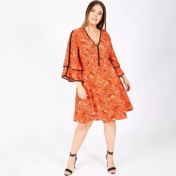 Платье расклешенное средней длины с рисунком