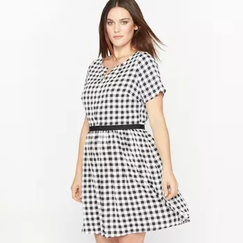 Платье с короткими рукавами