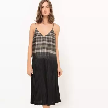 Платье с тонкими бретелями