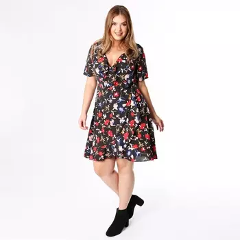 Платье с запахом, цветочным рисунком и короткими рукавами