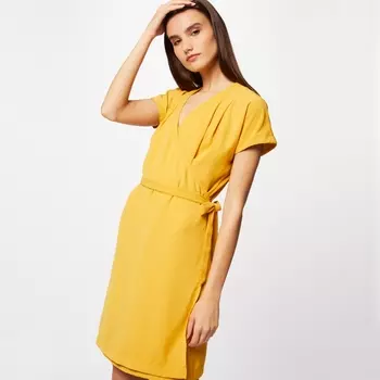 Платье с запахом с короткими рукавами