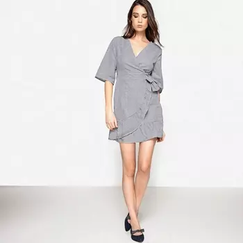 Платье с запахом в клетку