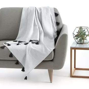 Плед с помпонами RIAD