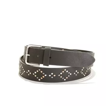 Пояс с плоскими заклепками