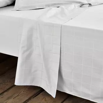 Простыня из хлопкового сатина с тканым рисунком в крупную клетку