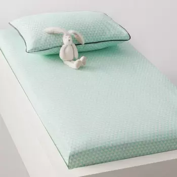 Простыня натяжная для детского матраса SCANDINAVE, с рисунком, из хлопка.