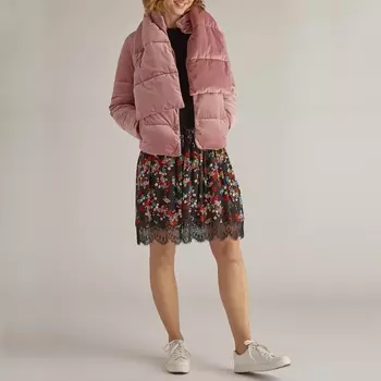 Пуховик с съёмным воротником-шарфом