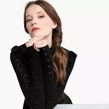 Пуловер ажурный с воланом