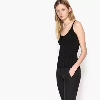 Пуловер без рукавов с V-образным вырезом из трикотажа в рубчик