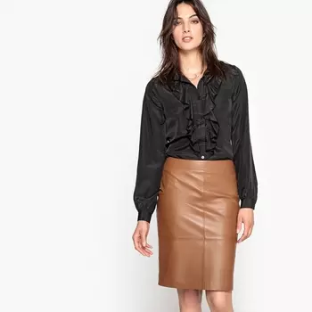 Рубашка с жабо и длинными рукавами