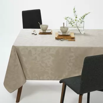 Скатерть жаккардовая, 100% полиэстер, узор бабочк