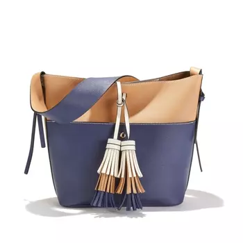 Сумка двухцветная с завязками и помпонами