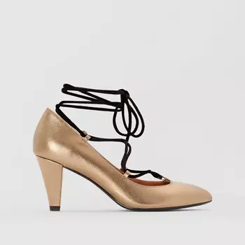 Туфли на шнуровке