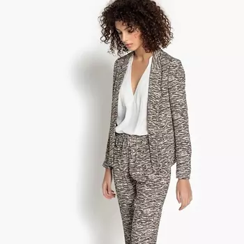 Жакет-блейзер прямого покроя