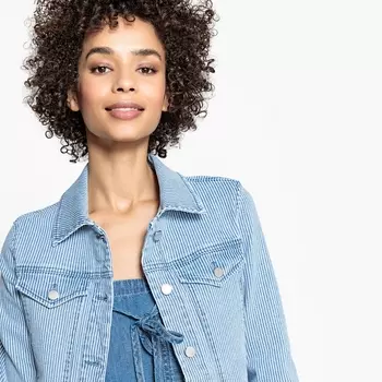 Жакет в полоску из джинсовой ткани с поясом