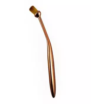 Makeup Revolution Кисть для макияжа глаз Precision Brush Oval Flat Eye