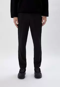 Брюки спортивные EA7