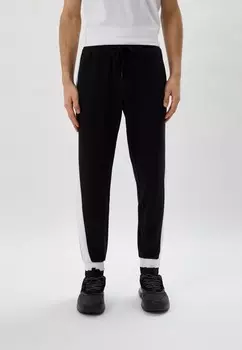 Брюки спортивные EA7