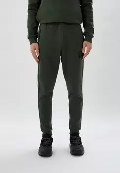 Брюки спортивные EA7