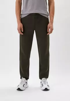 Брюки спортивные EA7