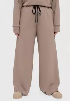 Брюки спортивные Lessismore