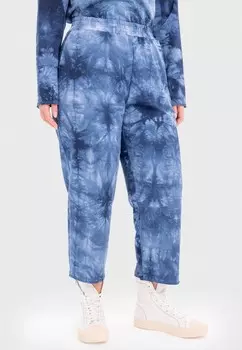 Брюки спортивные Lessismore