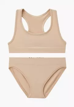 Бюстгальтер и трусы Gulliver