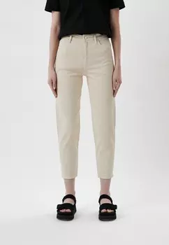 Джинсы Calvin Klein